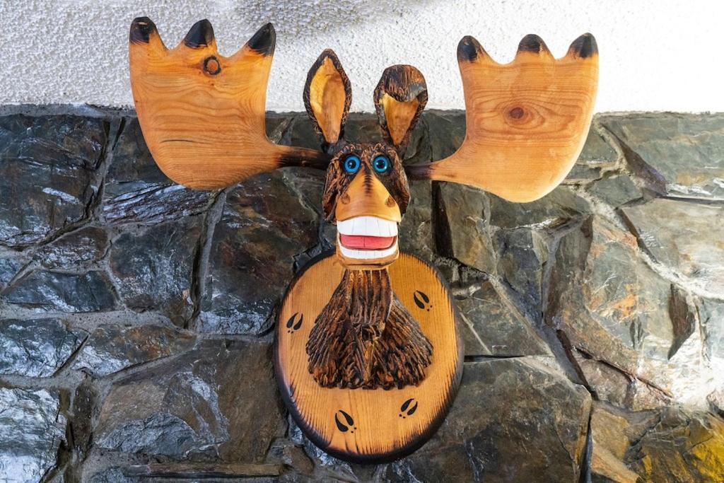 The Moose Crossing Apartment Anchorage Bagian luar foto