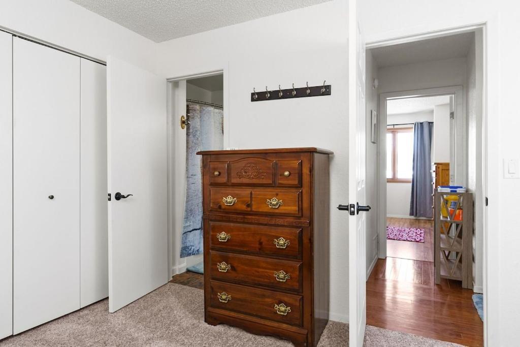 The Moose Crossing Apartment Anchorage Bagian luar foto